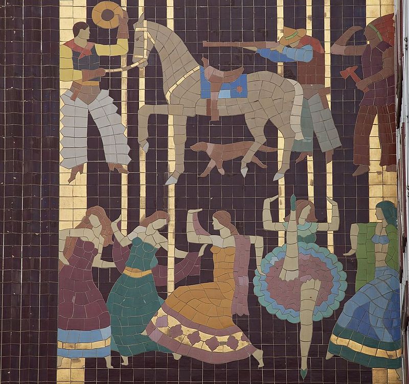 800px-Oakland_Paramount_facade_mosaic_detail_1.jpg