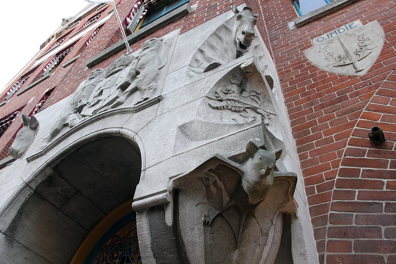 9 1280px-Den_Haag_-_Alliance_Francaise_de_La_Haye_(25949914478).jpg