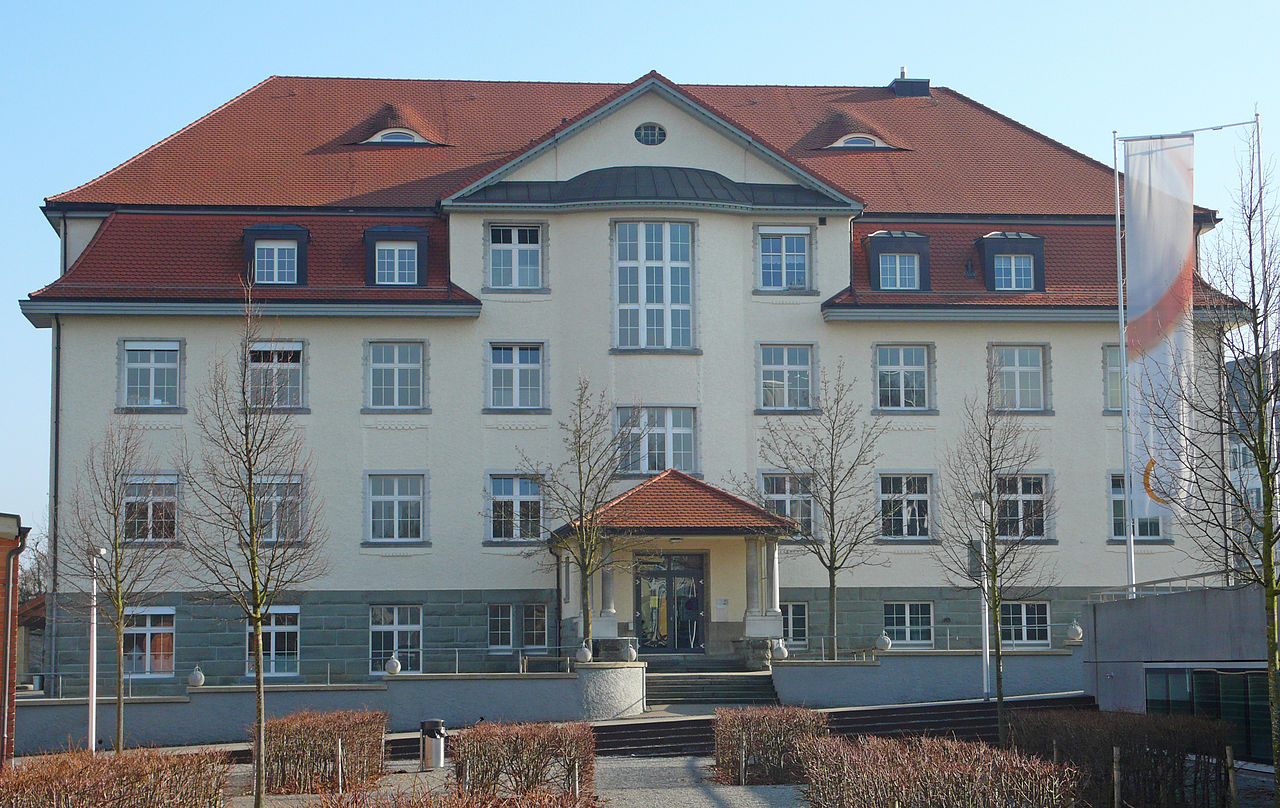 9 1280px-SchreiberschuleKreuzlingen.jpg