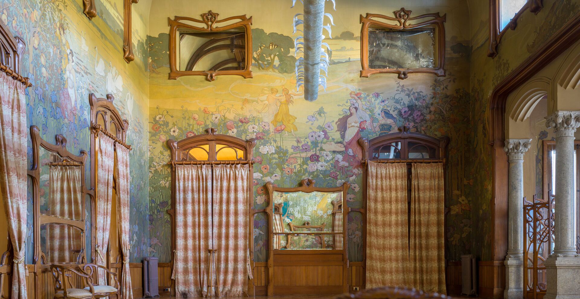 99 Villa_Igiea_a_Palermo_salone_liberty.jpg