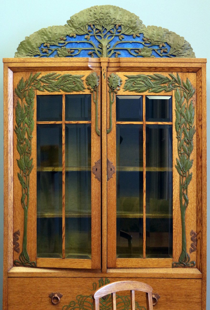 Alberto_issel,_salotto-soggiorno,_1902_ca.,_credenza_02.jpg
