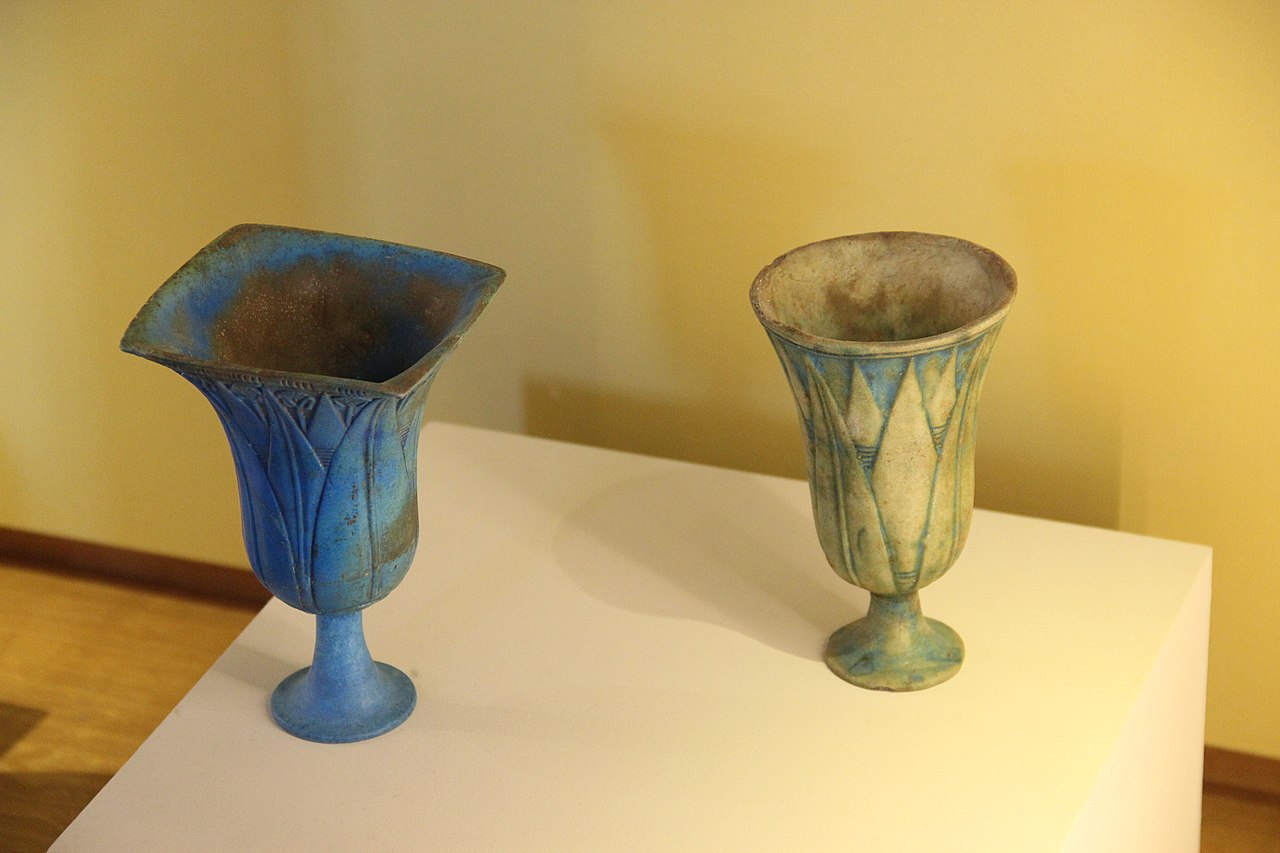 Ancient_Egypt_Faience_Cups_(28346514201).jpg
