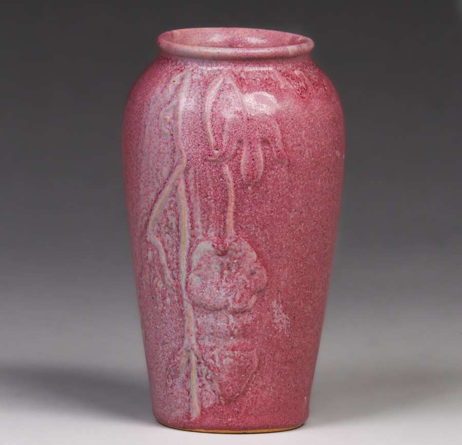 ArequipaPotteryMatteGlazedVase1.jpeg