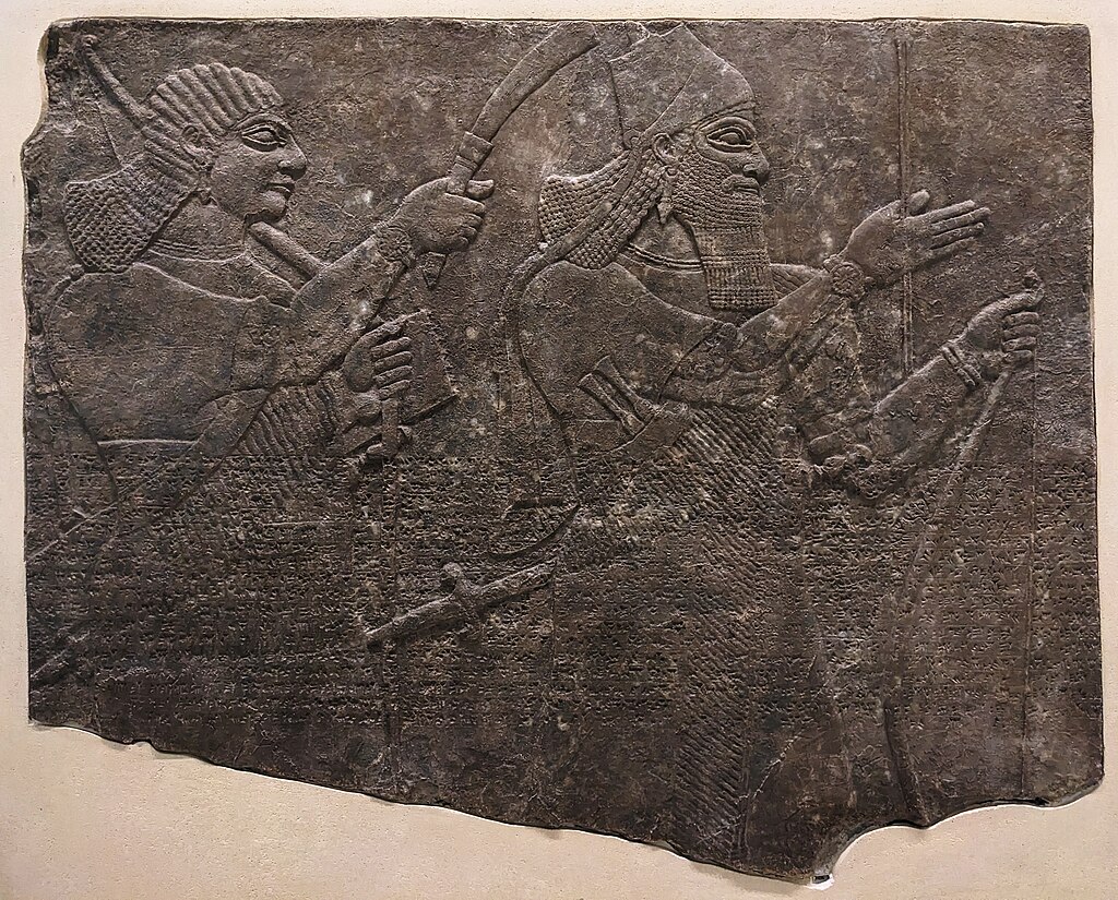 Assurnasirpal_II_suivi_de_son_écuyer_-.jpg