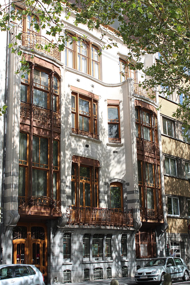 Avenue_Louise_81_Louizalaan_Brussels_2012-08.jpg