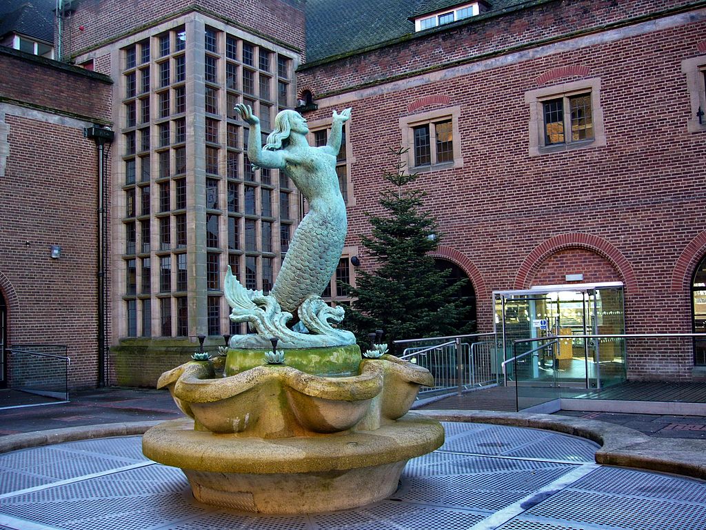 Birmingham_Mermaid_-_panoramio.jpg