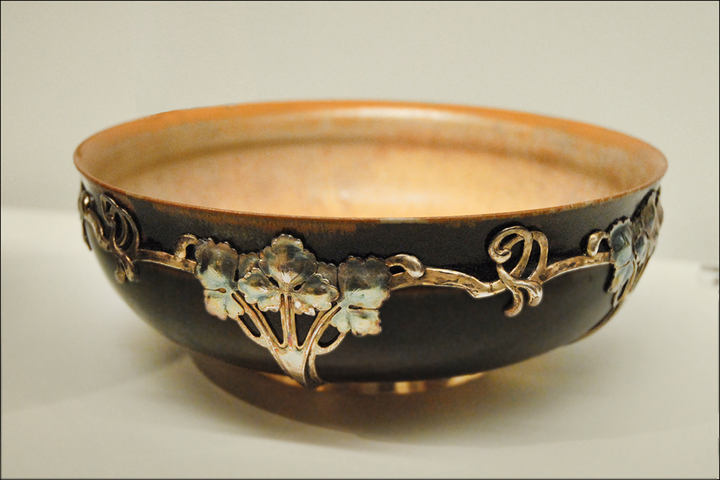 Bol_art_nouveau_(Musée_des_arts_décoratifs)_(4714073425).jpg