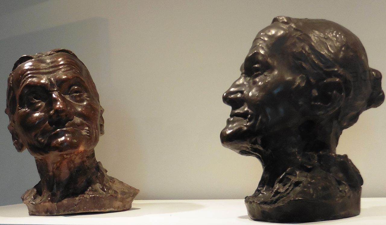 Camille_Claudel.-_La_Vieille_Hélène._Terre_cuite..jpg