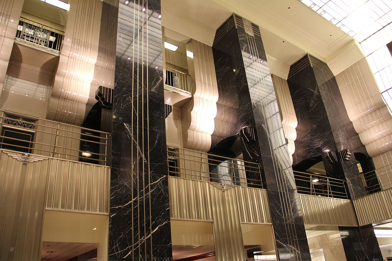 Chicago_Board_of_Trade_Interior_2.jpg
