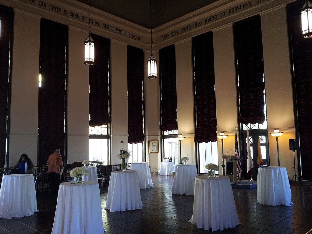 City_Hall_interior.jpg