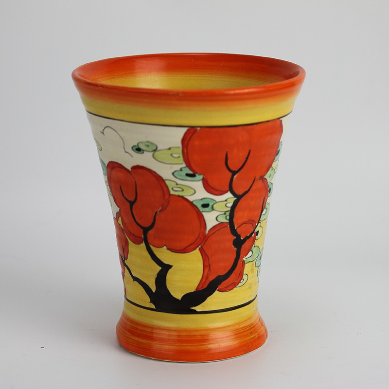 clarice-cliff-bizarre-orange-erin-vase.jpg