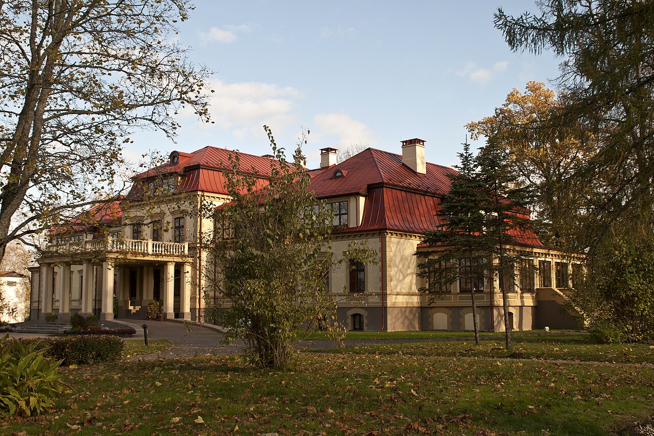 Dikļi_manor_(1).jpg