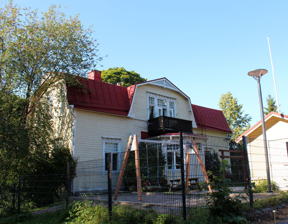 domsin-kartano-kuva-01.jpg