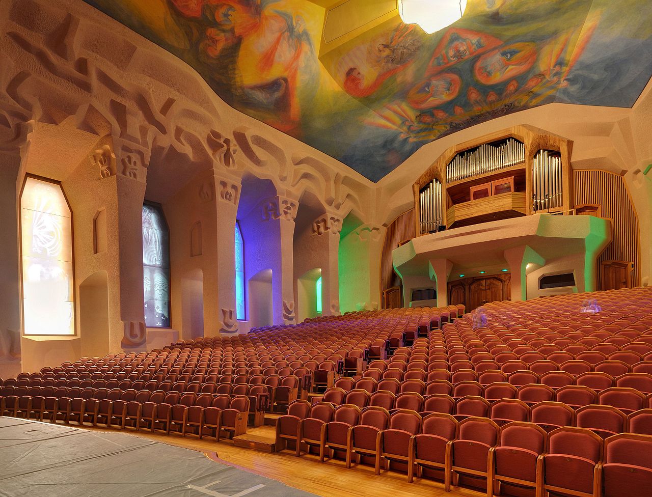 Dornach_-_Goetheanum_-_Grosser_Saal3.jpg