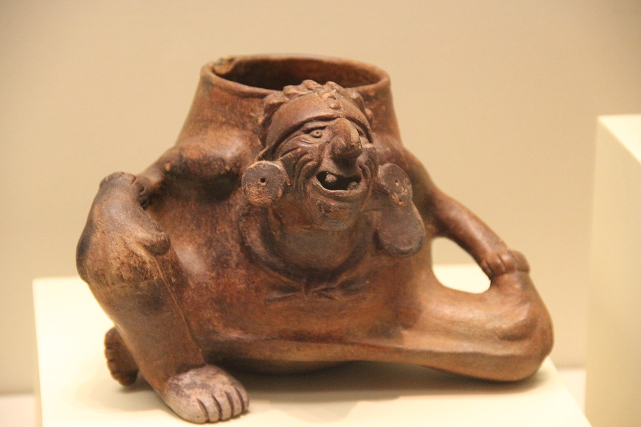Effigy_Vessel_of_Itzamna,_God_of_Skies,_Late_Classic,_600-900_AD.jpg