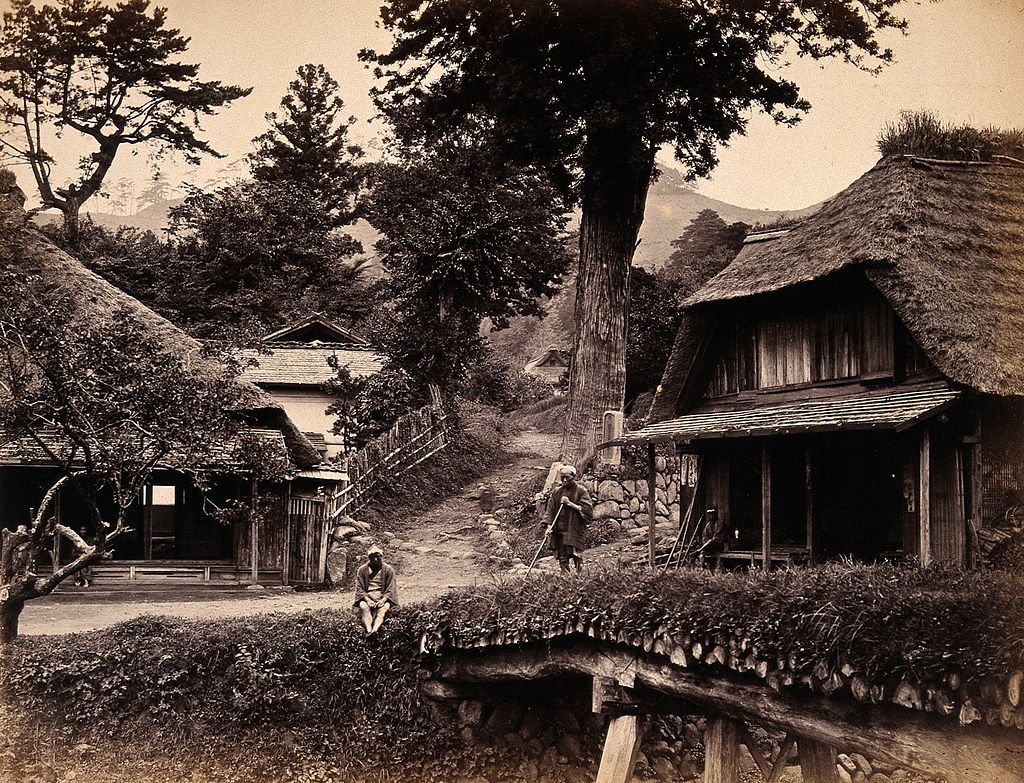 Eiyama,_Japan;_thatched_cottages_Wellcome_V0037667.jpg