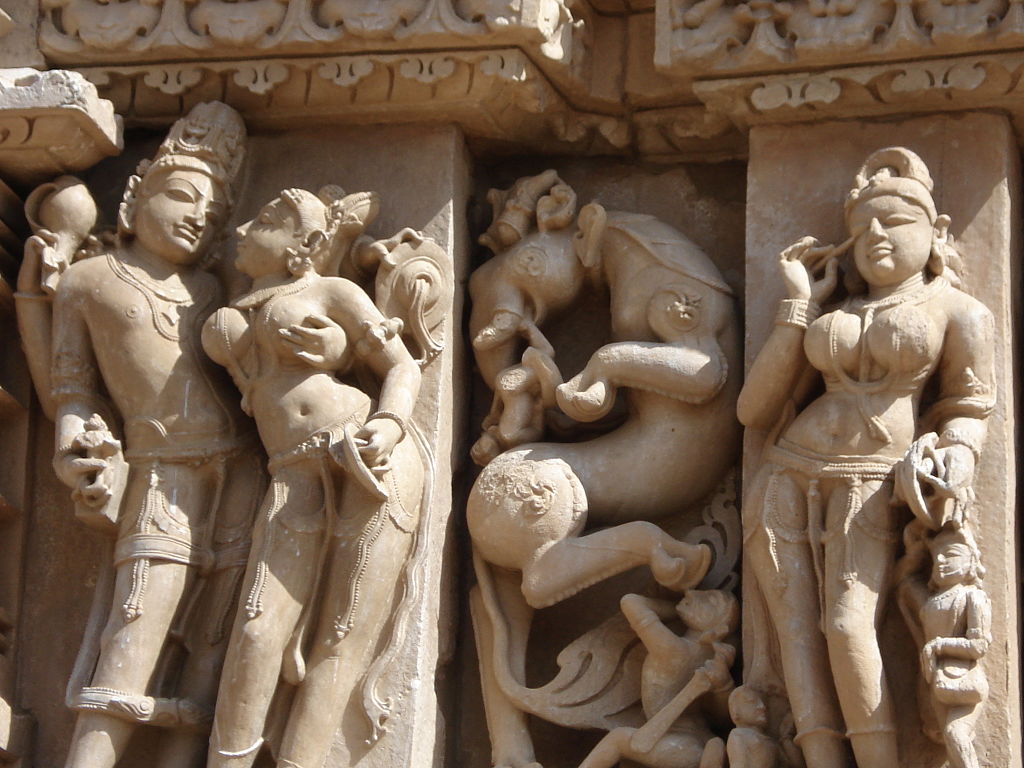 Erotic_Sculpture_-_panoramio.jpg