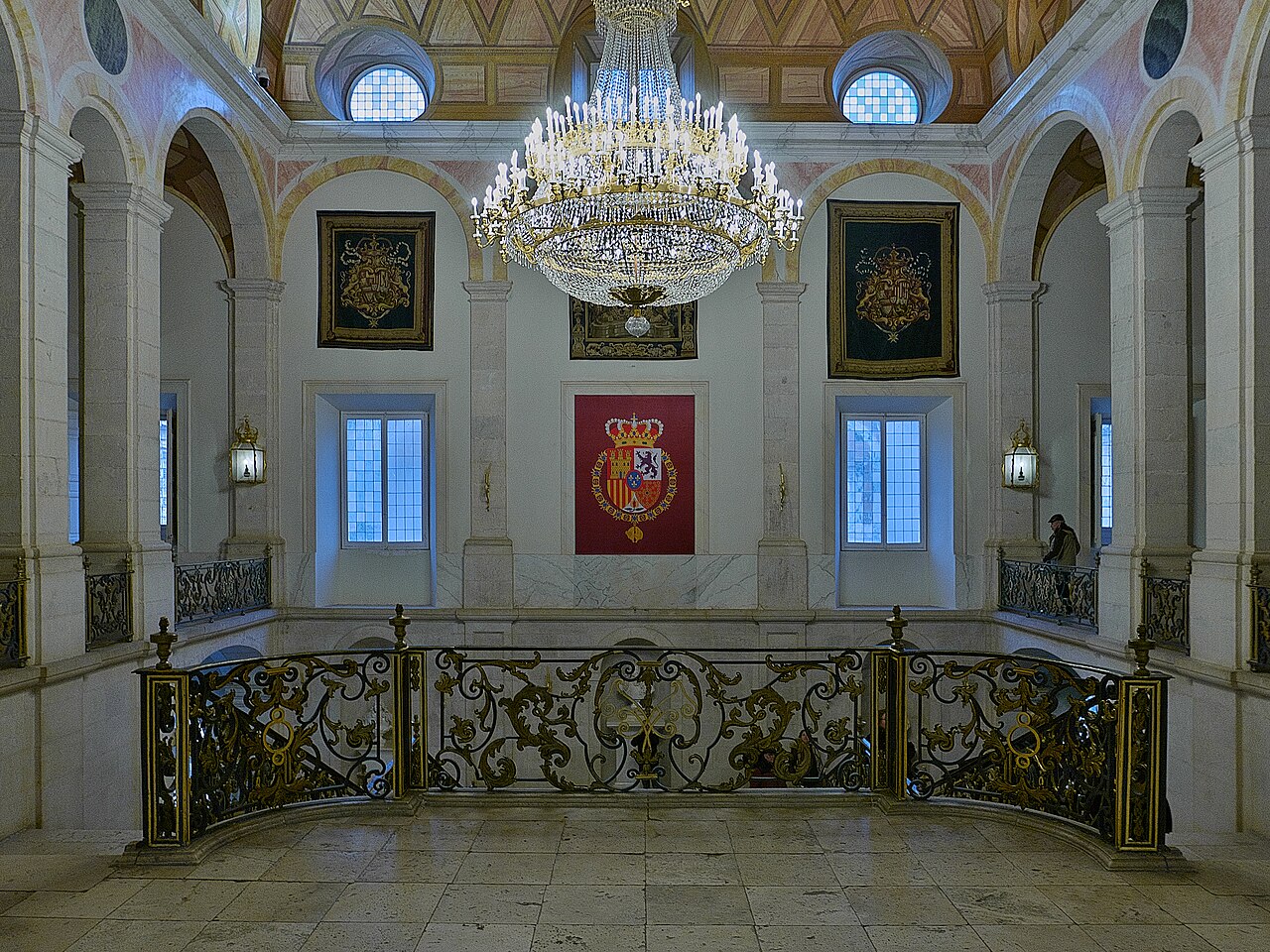 Escalera_del_Palacio_Real_de_Aranjuez.jpg
