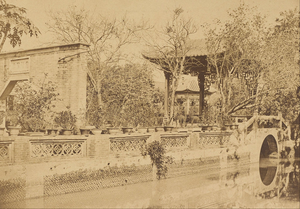 Felice_Beato_(British,_born_Italy_-_Howqua's_Gardens,_Canton_-_Google_Art_Project.jpg