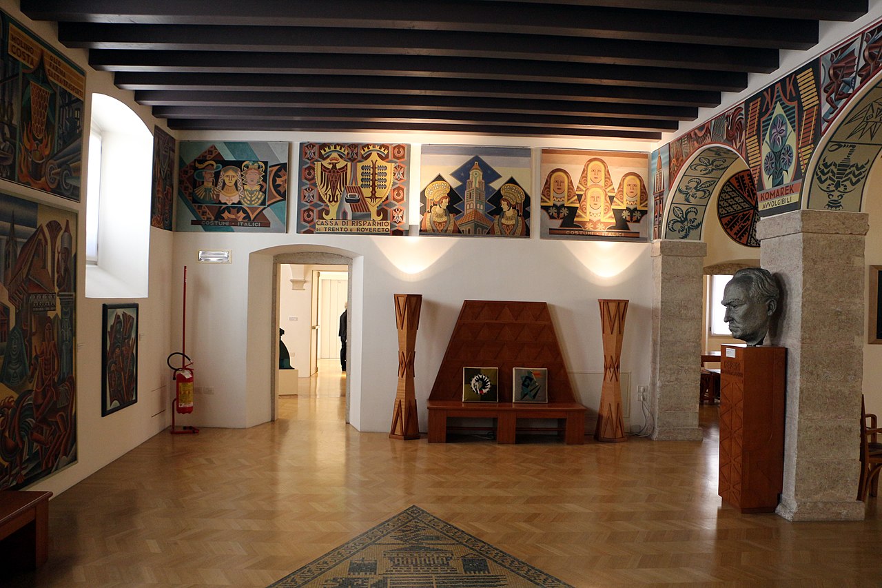 Fortunato Depero1280px-Casa_depero,_sala_rovereto_04.jpg