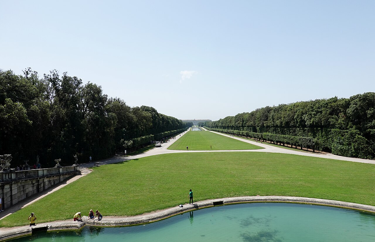 Gardens_of_the_Royal_Palace_of_Caserta,_18th_century_(13).jpg