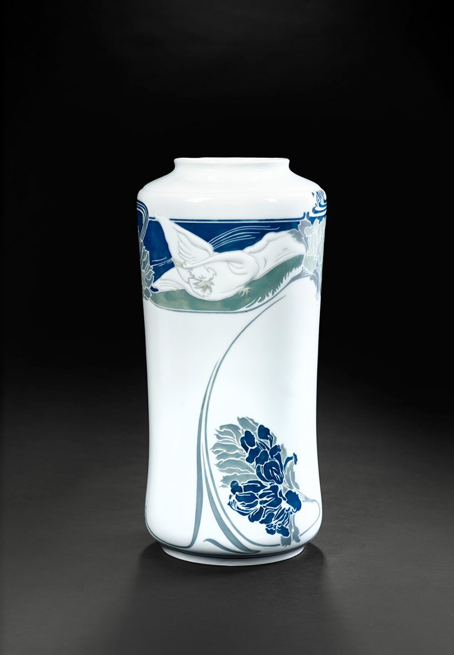 georges-de-feure-swans-vase-circa-1900.jpg
