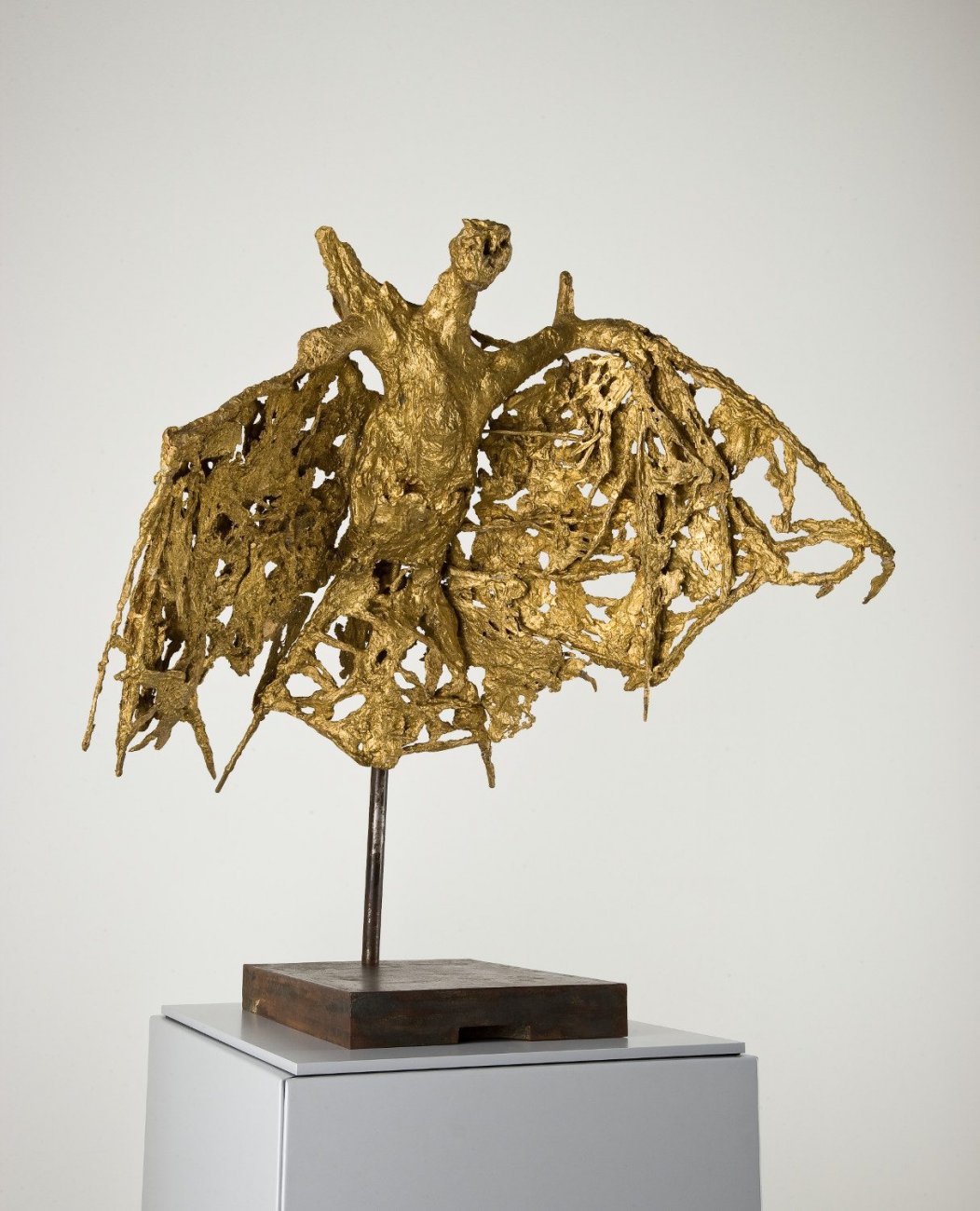 germaine-richier_la-chauve-souris_1946_aware_women-artists_artistes-femmes-1214x1500.jpg