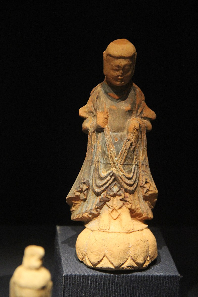 Goguryeo_Kingdom_Buddhist_Statue_(17803423918).jpg
