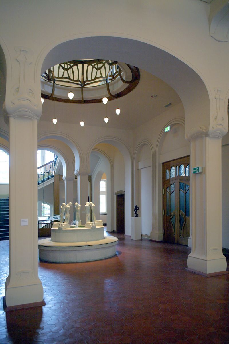 Hagen_Brunnenhalle-im-Osthaus-Museum.jpg