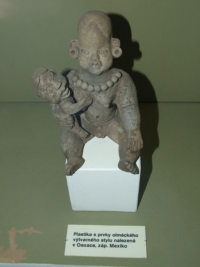 Indian_Cultures_of_North_and_South_America_-_NM_Prague_29.JPG