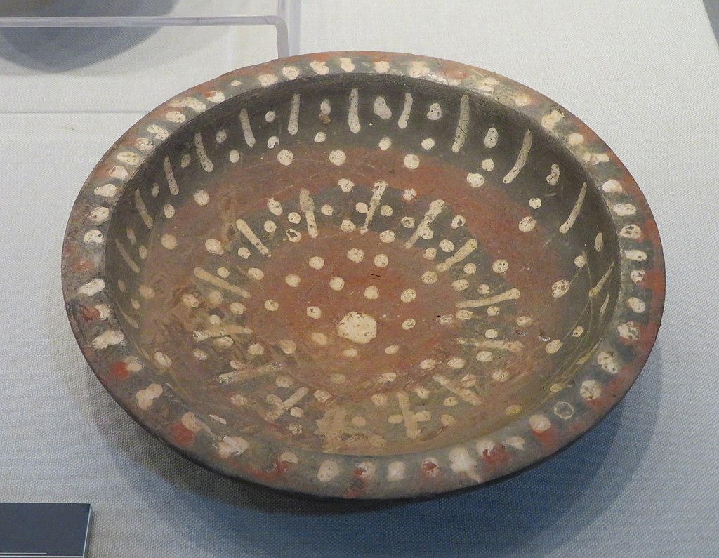 Inner_Mongolia_Museum_Colour-painted_pottery_dish.jpg