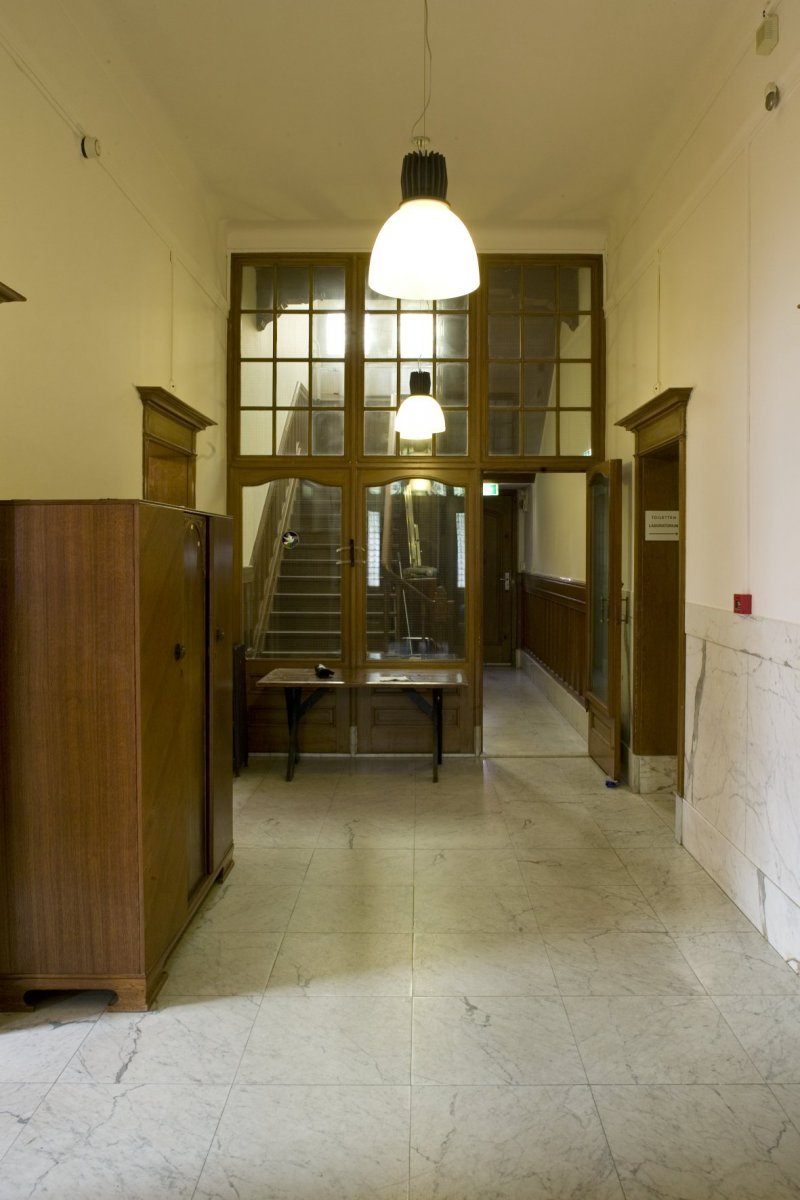 Interieur_villa,_overzicht_gang_-_Rotterdam_-_20409756_-_RCE.jpg