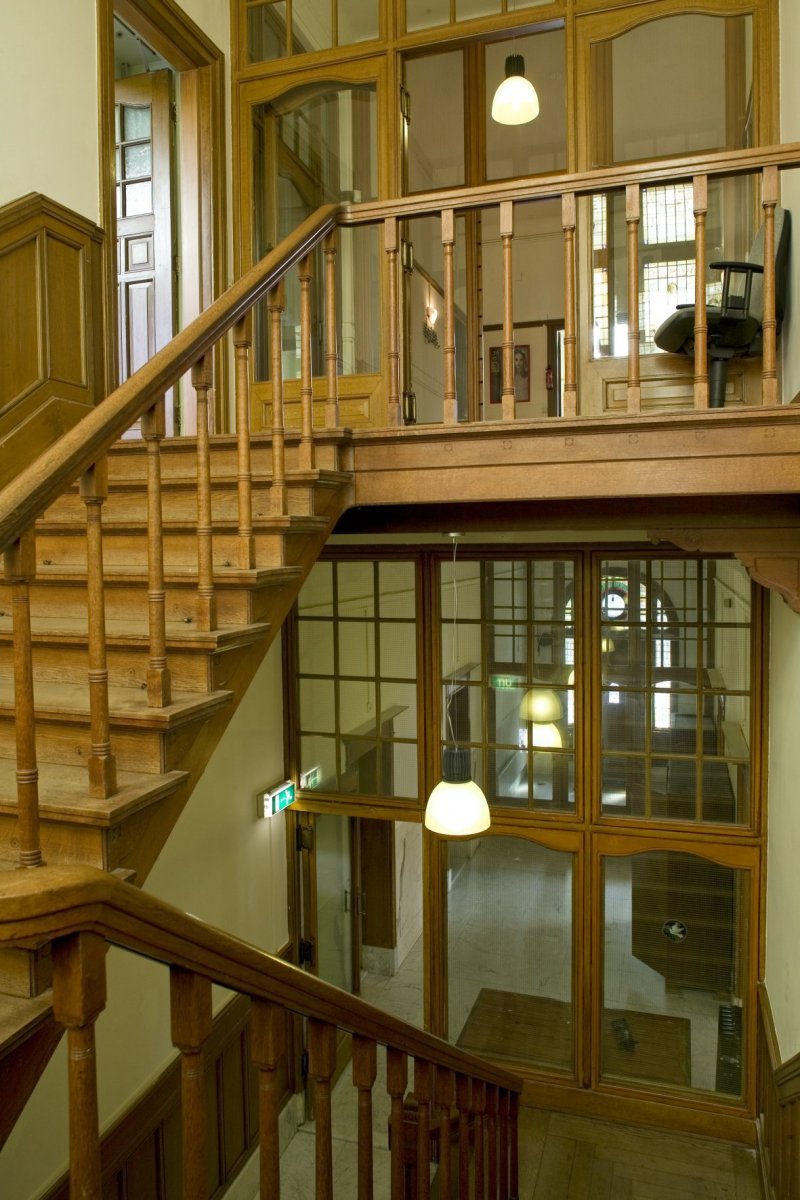 Interieur_villa,_overzicht_trappenhuis_-_Rotterdam_-_20409752_-_RCE.jpg