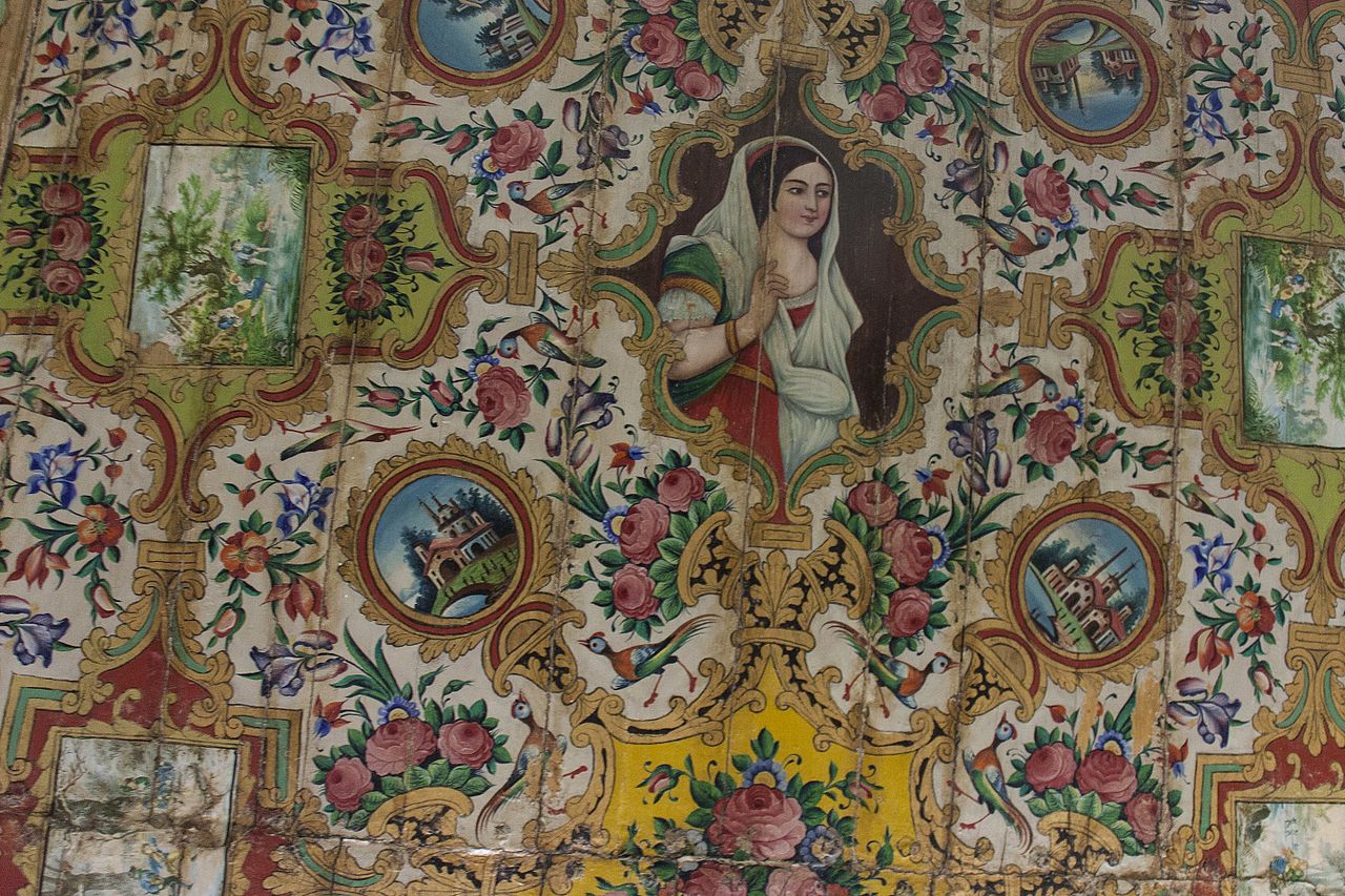 Interior_of_Bagh_Eram_02.jpg