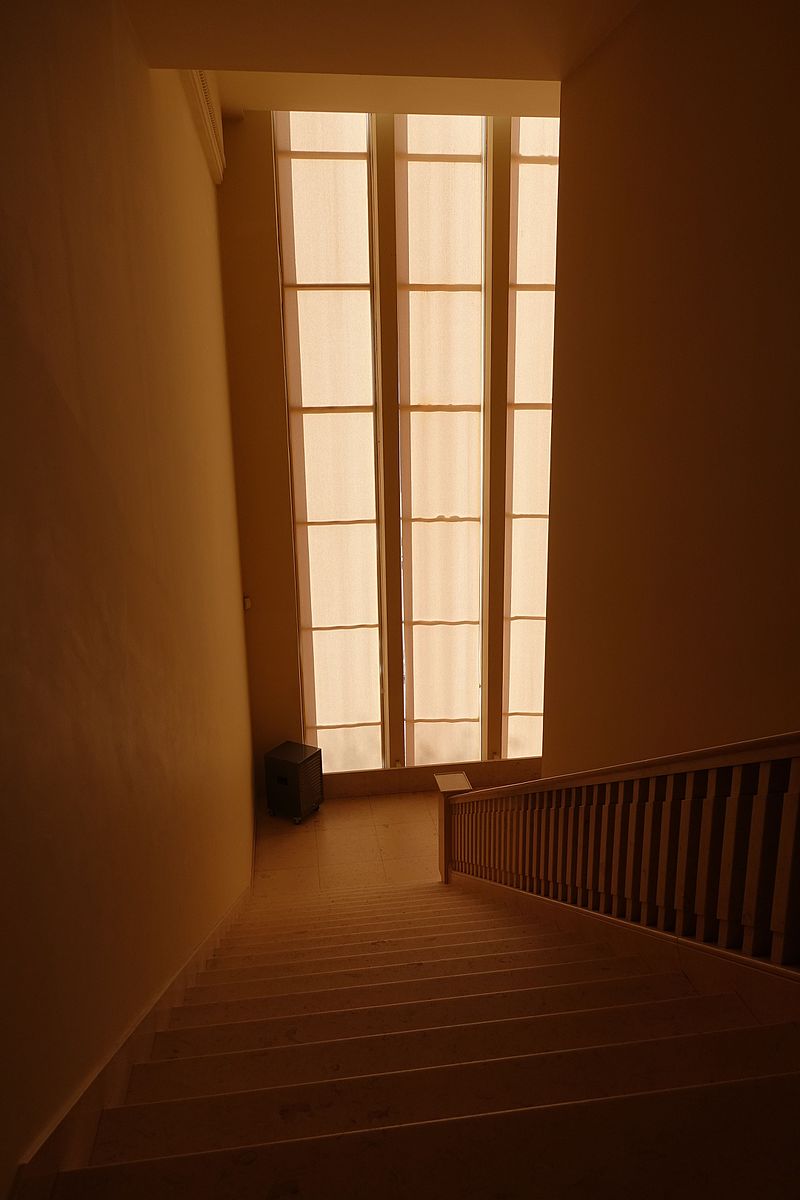 Interior_of_Casa_de_Serralves_(9).jpg