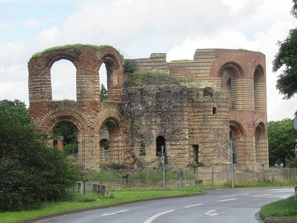 Kaiserthermen_Trier_2021.jpg