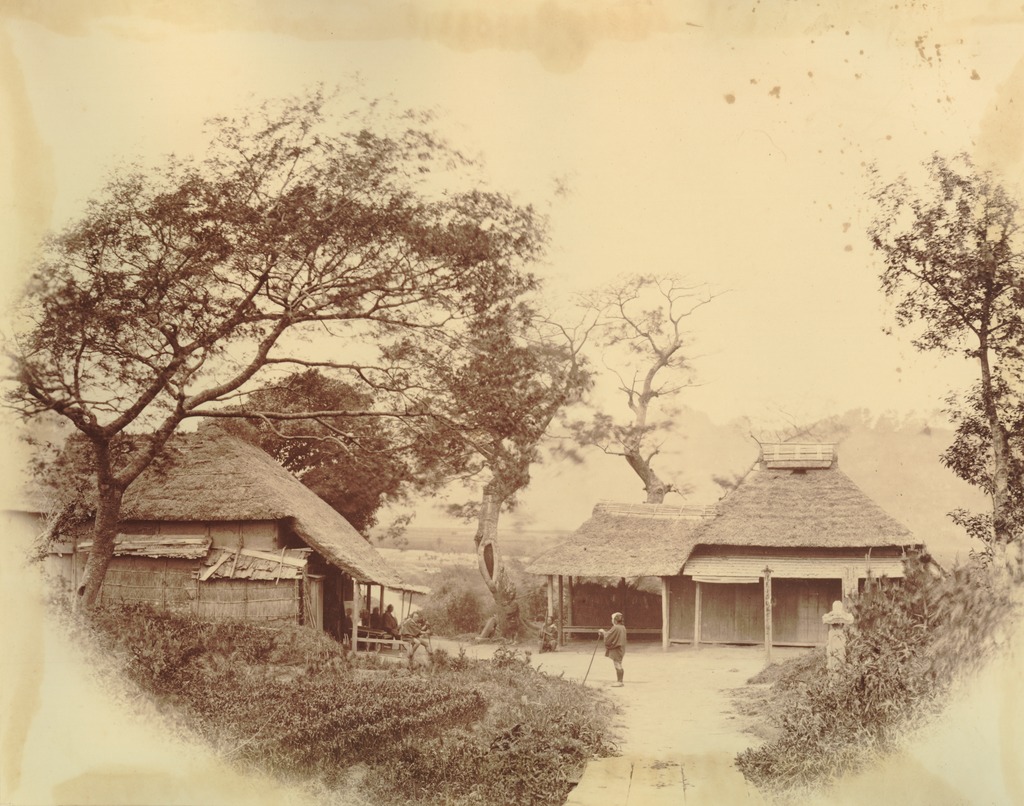 KITLV_-_89897_-_Beato,_Felice_-_Village_at_Kamakura_in_Japan_-_presumably_1863-1865.tif.jpg