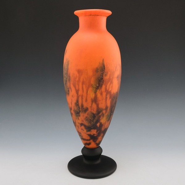 large_a-tall-muller-freres-vase-c1925-1920s-france_0.jpg
