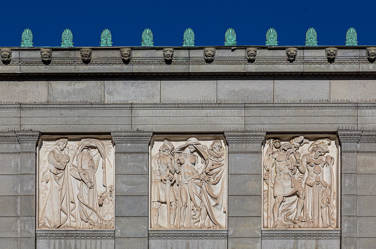 Lee Lawrie1280px-Deborah_Cook_Sayles_Public_Library-reliefs.jpg