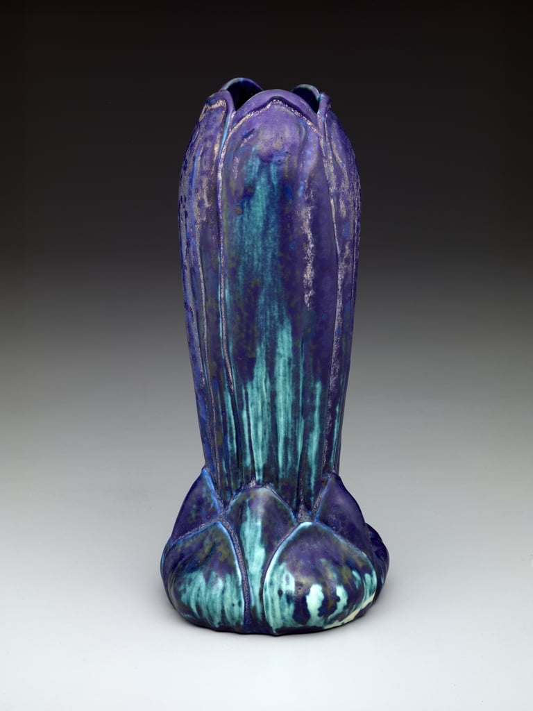Louis_Comfort_Tiffany_-_Vase_c1905-19_(earthenware)_-_(MeisterDrucke-899141).jpg