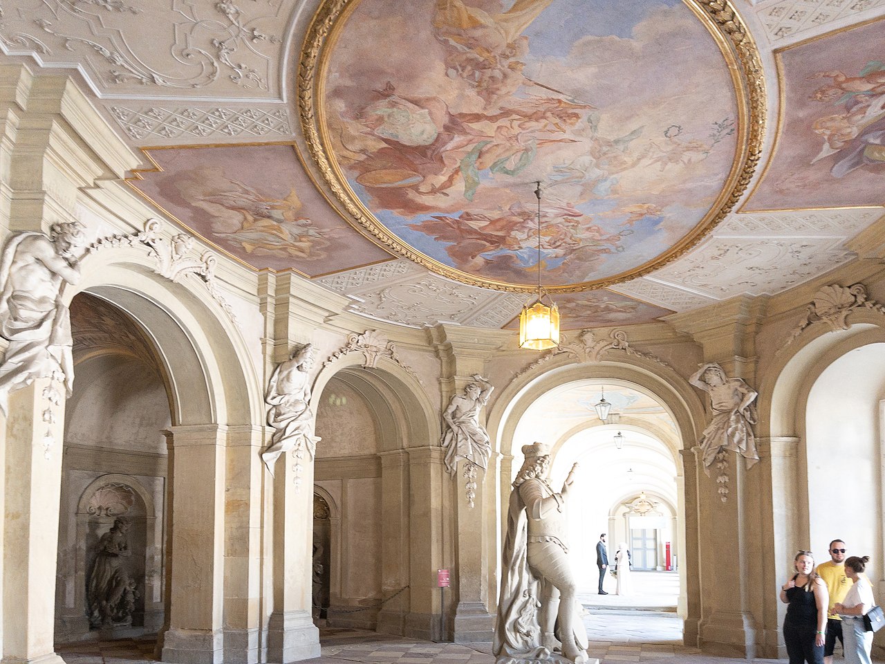 Ludwigsburg_Palace_(52328549766).jpg