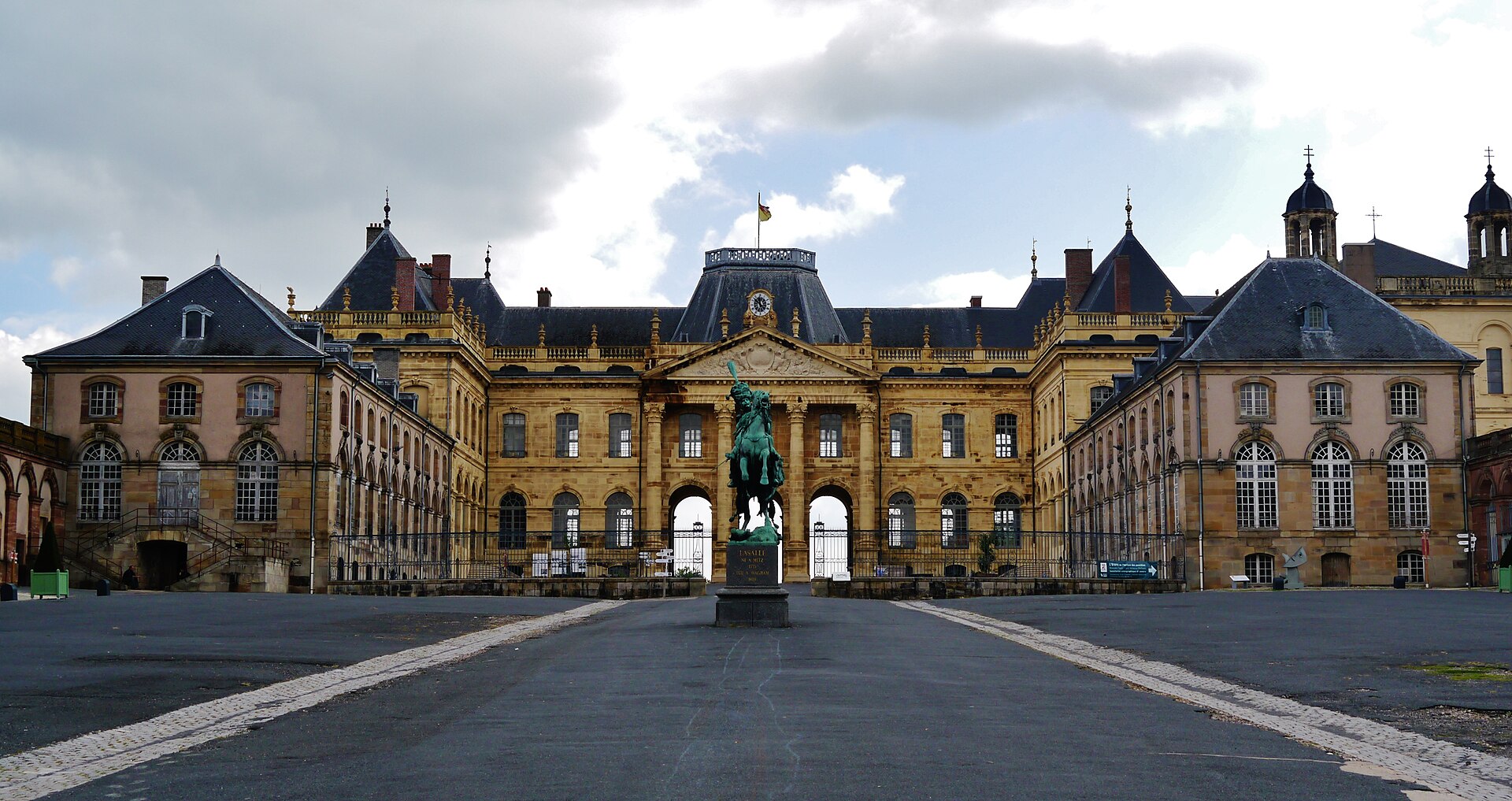 Lunéville_Château_Lunéville_02.jpg