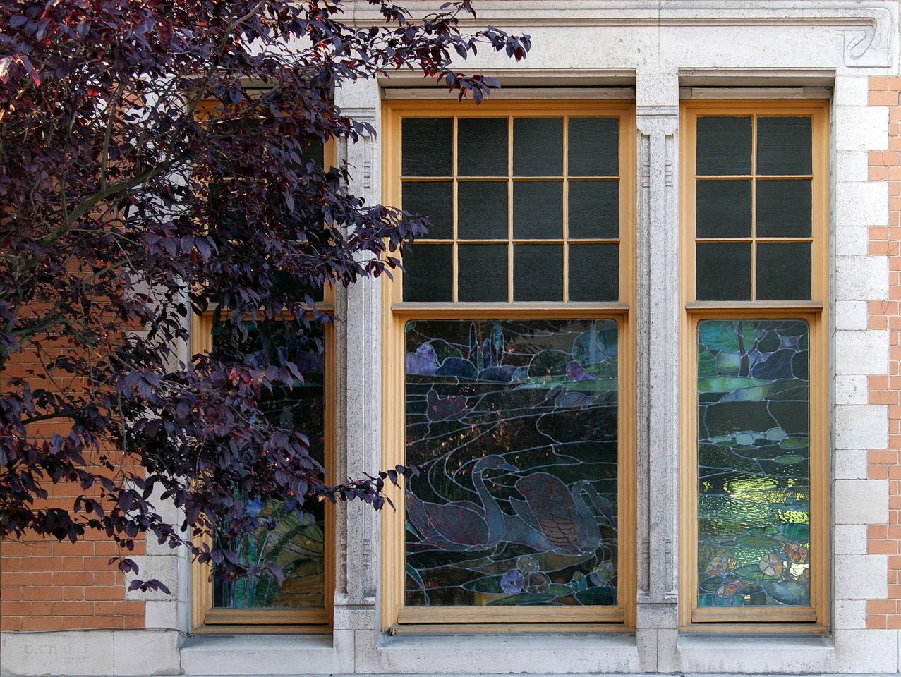 Maison_personnelle_et_atelier_du_peintre_Lemmers_window.jpg