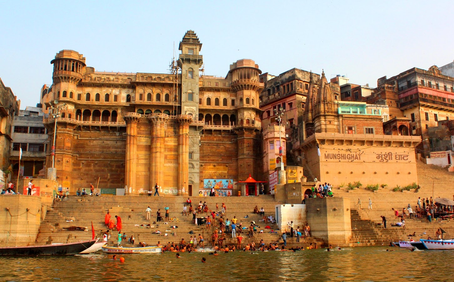 munshi-ghat-varanasi-1.jpg