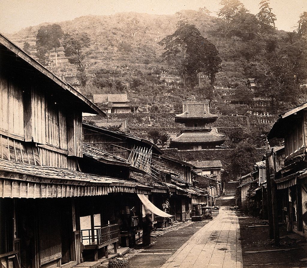 Nagasaki,_Japan;_Temple_Street_Wellcome_V0037659.jpg