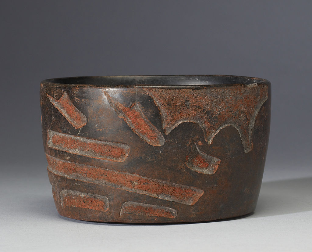 Olmec_-_Carved_Bowl_with_Jaguar_Dragon_Motif_-_Walters_482797.jpg