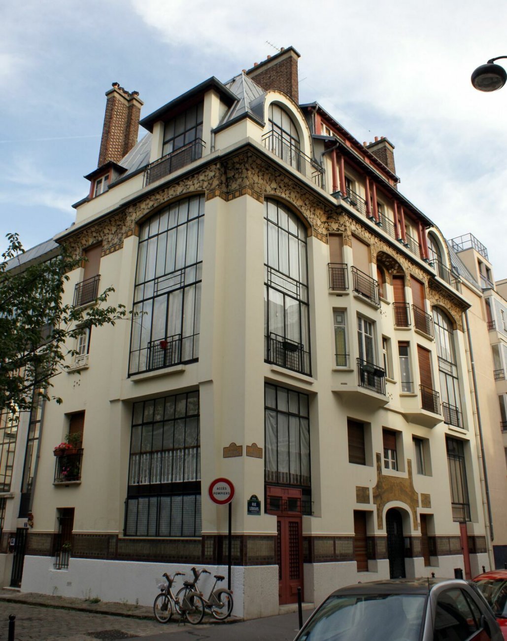 Paris_XIV_Immeuble_7_rue_Lebouis.jpg