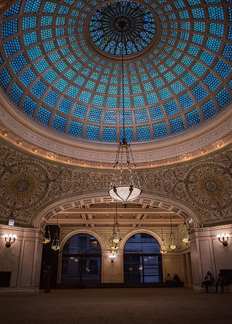 Preston_Bradley_Hall_and_Tiffany_Glass_Dome_-_Chicago_Cultural_Center.jpg