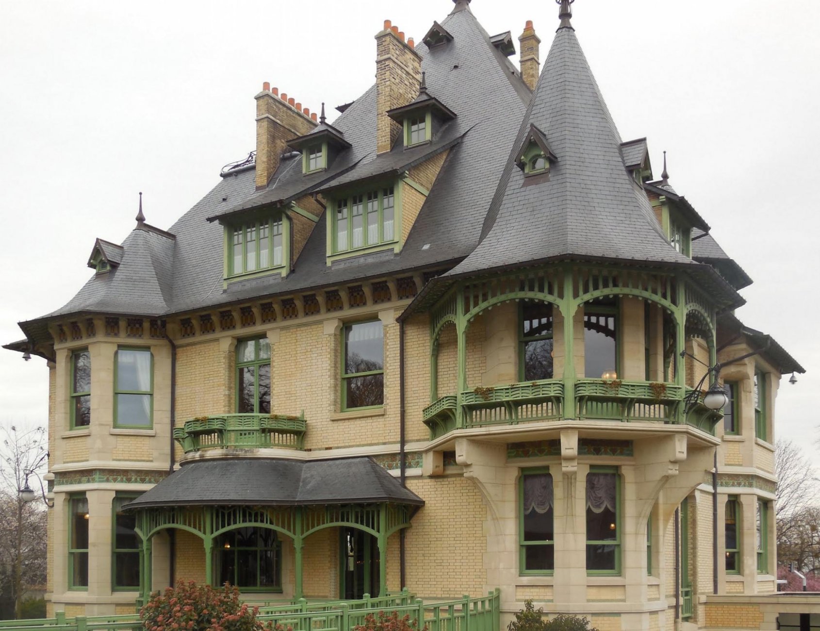 Reims, b villa Cochet (Louis Sorel 1904-08, décor Emile Gallé et Louis Majorelle) (2).jpg
