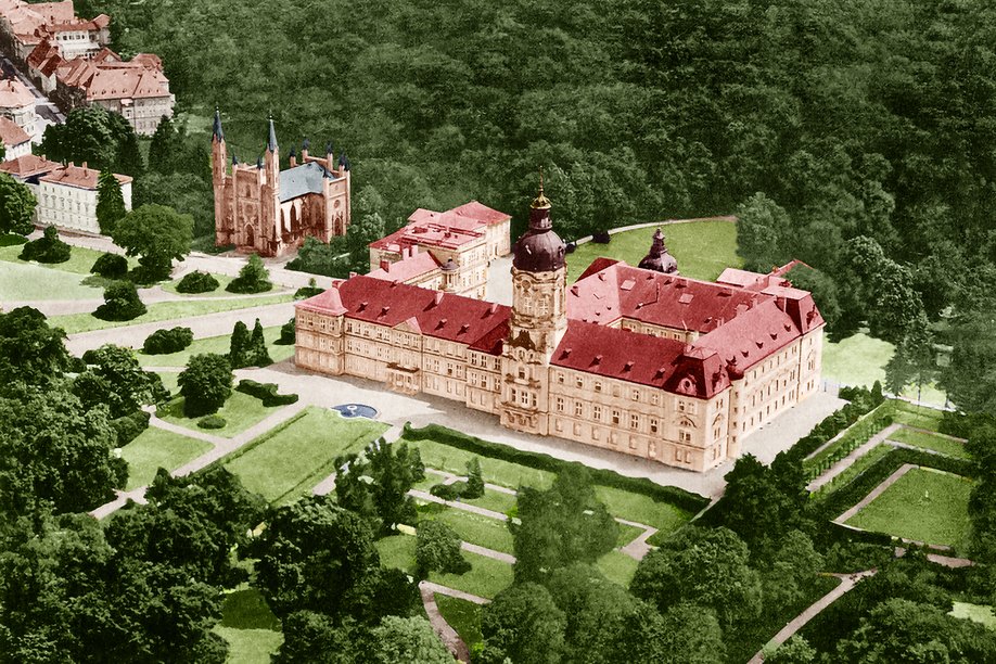Schloss_Neustrelitz_Luftbild_koloriert.jpg
